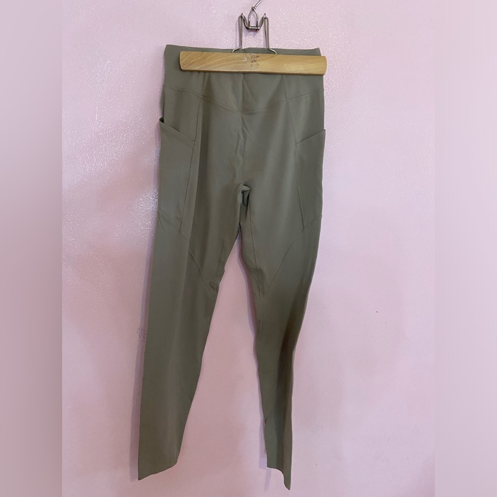 Gymshark Olive Leggings with Pockets